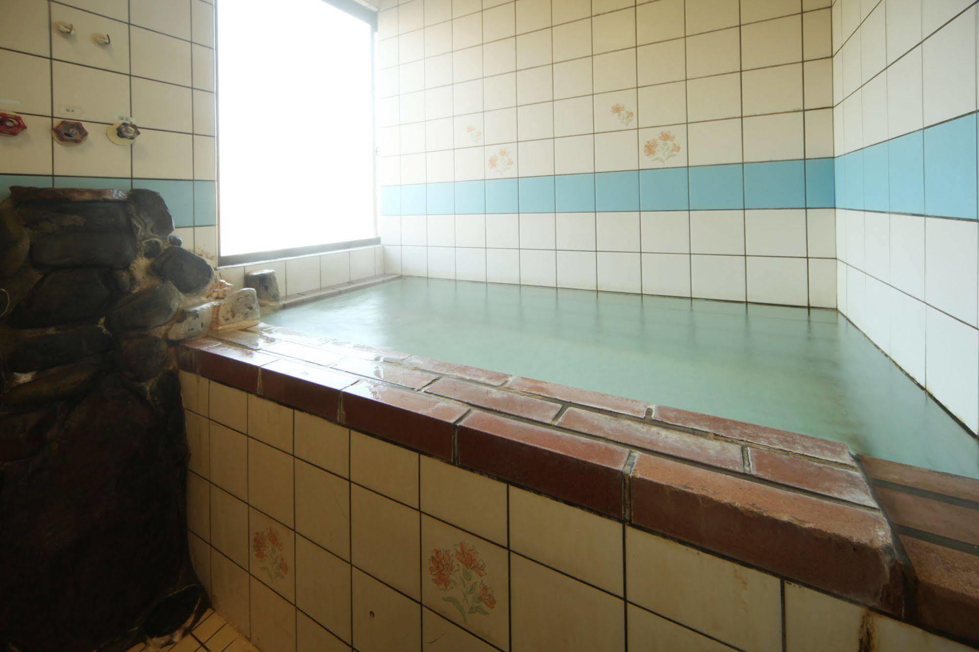 Spa Inn שירהאמה מראה חיצוני תמונה